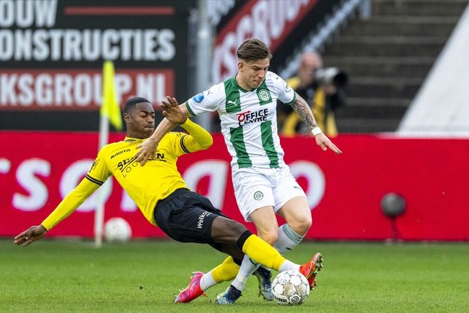 场结构性的 场结构性的