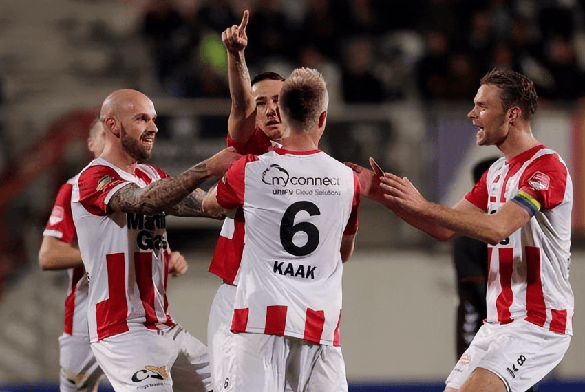 队协作中展 队协作中展