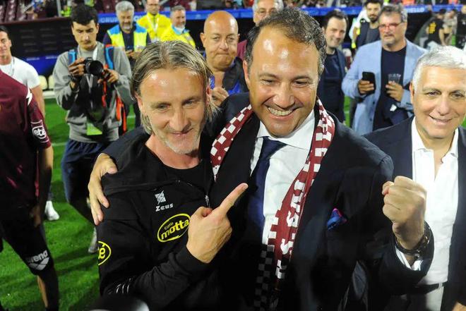 通过他的迅 通过他的迅