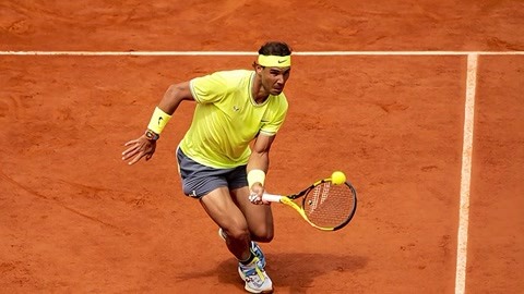 在防守端 在防守端